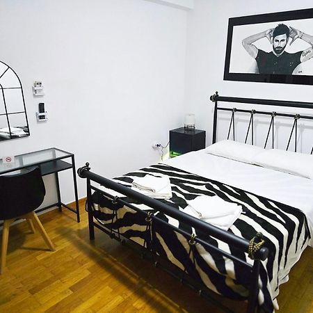 Nicko'S Room Pireus Eksteriør bilde